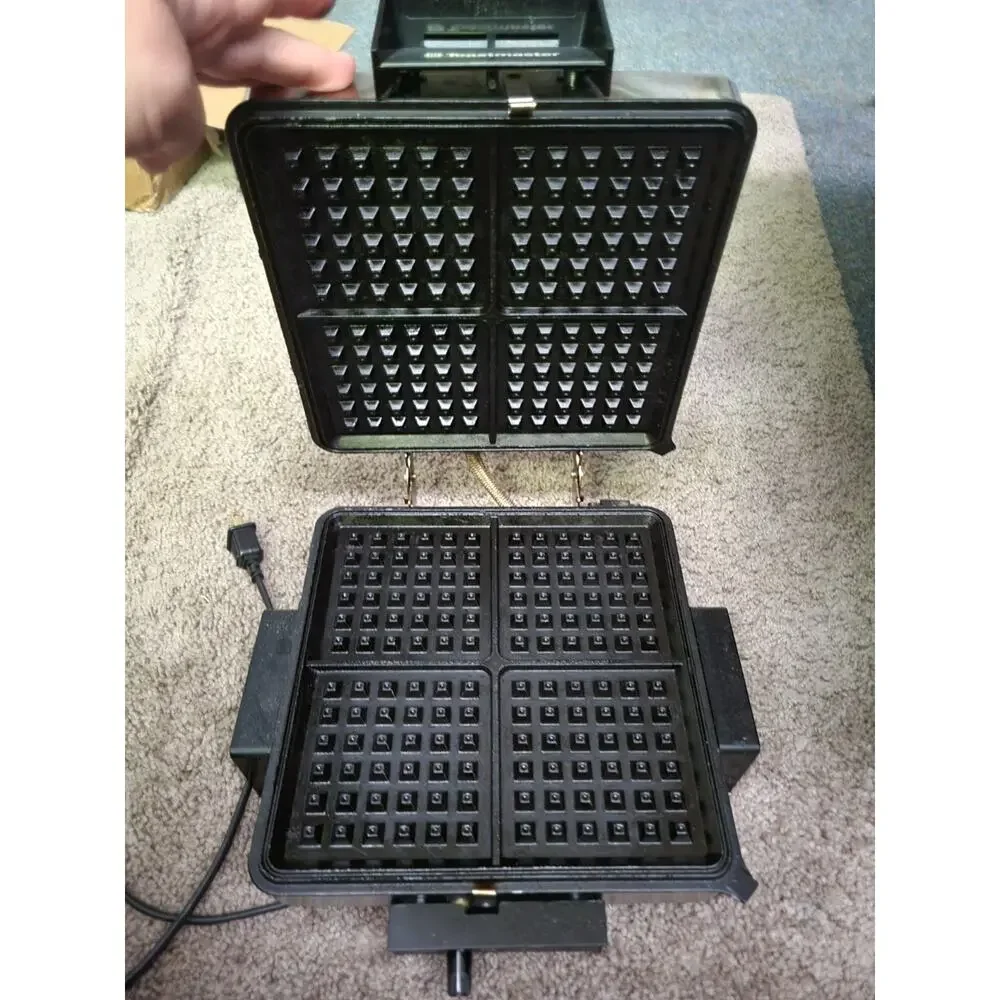 Vintage Toastmaster Electric Waffle Baker Maker Reversible Iron Flat Top Griddle